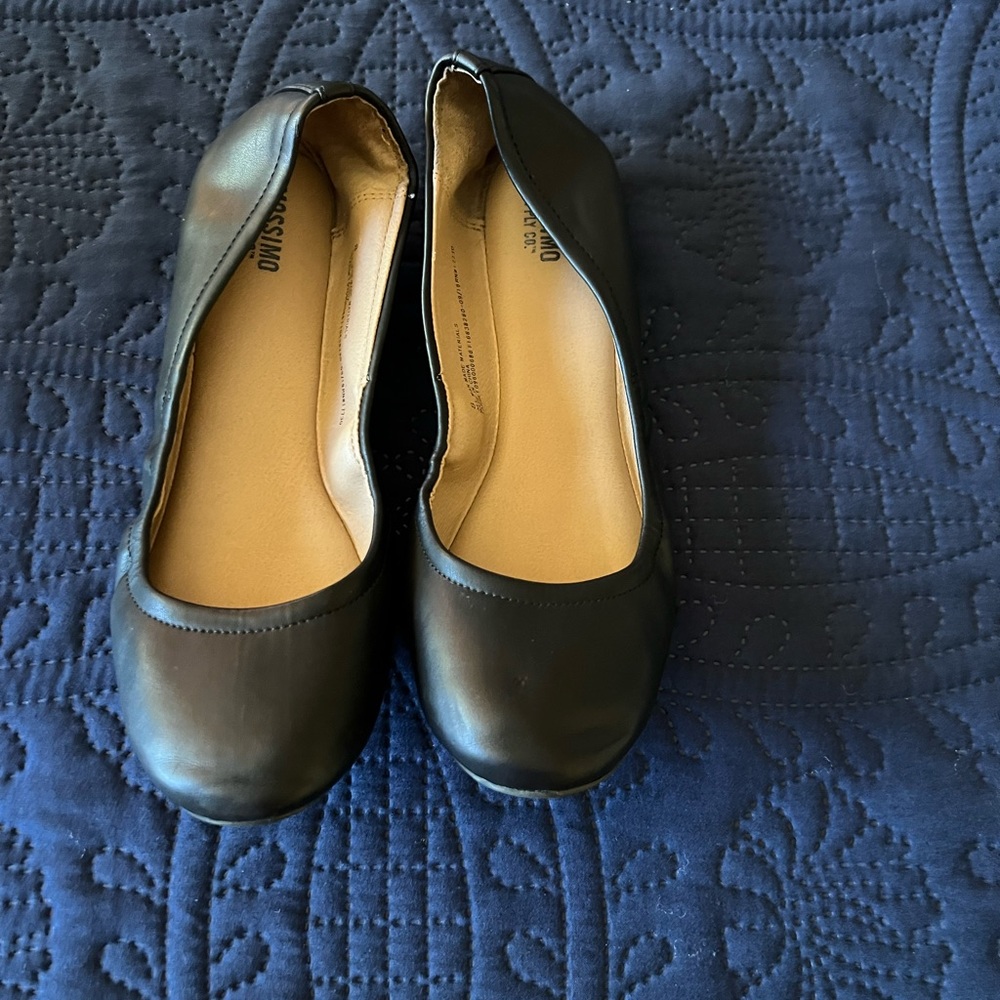 Black matte ballet slippers